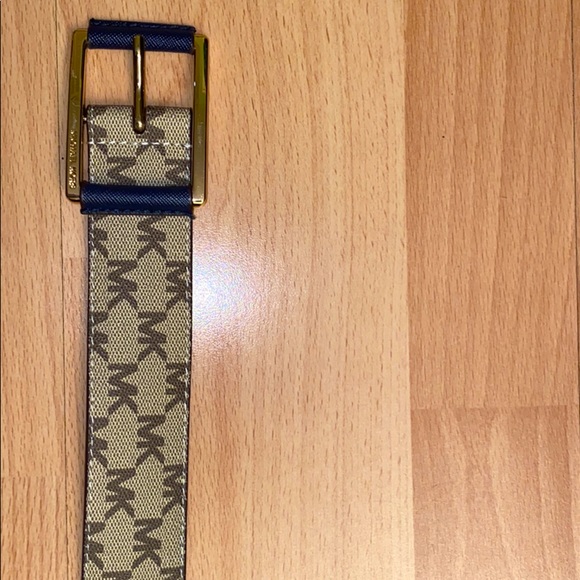 Micheal kors belt - Picture 1 of 4